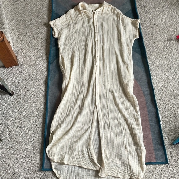 Elan Ivory Textured Button-Up Kafton Dress - Picture 8 of 11